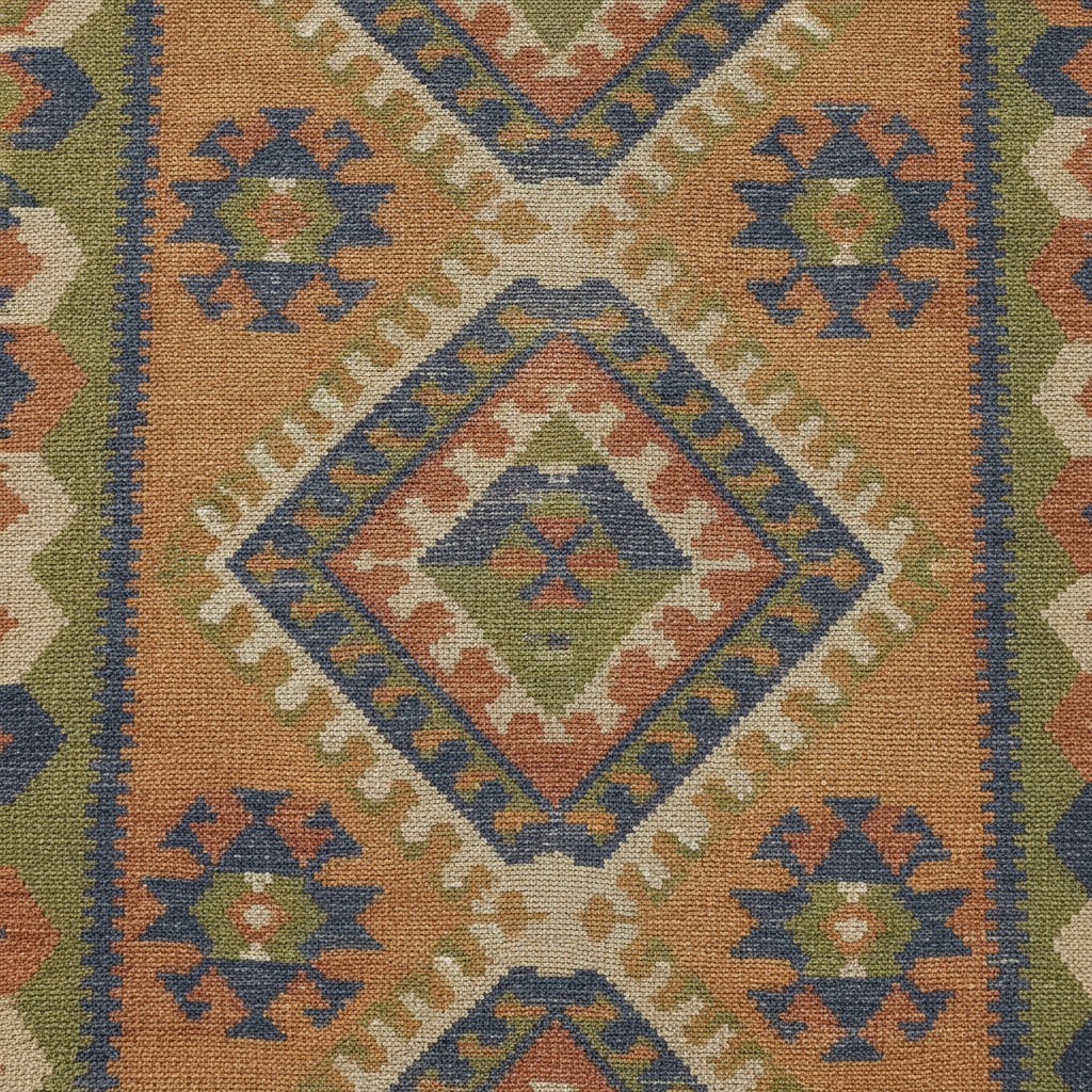 Restorasyon sonrası: renkleri tazelenmiş, dokusu tamamlanmış kilim